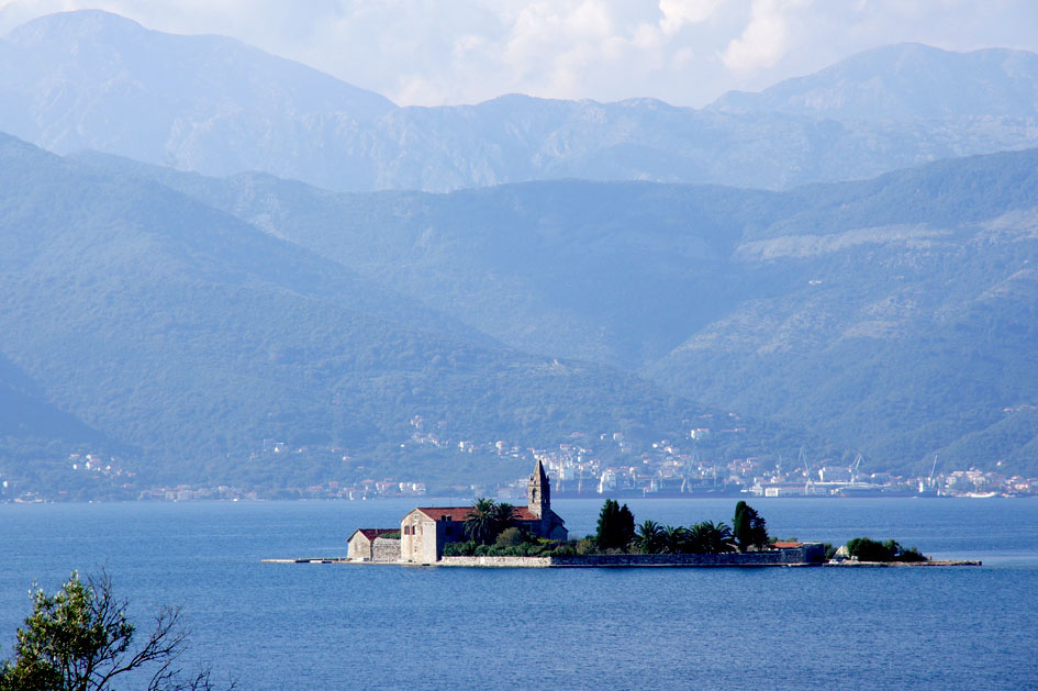 Hema_Montenegro_Lustica_peninsula_gospa_od_milosti_blog_voyage_travel1